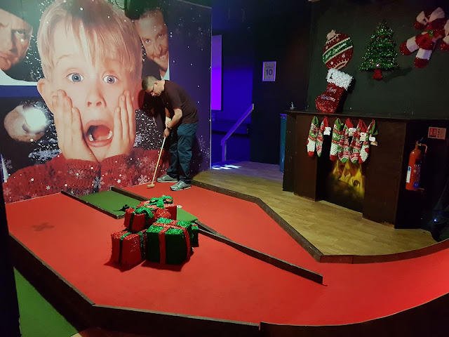 Home Alone Christmas Hole at Teezers Retro Golf in Coventry