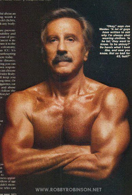 "MASTER-BLUSTER" JOE WEIDER IN WEIDERS-BUST-POSE Robby's CONSULTATION Services to answer your questions  about bodybuilding, old school training and healthy lifestyle -  ▶ www.robbyrobinson.net/consultation.php