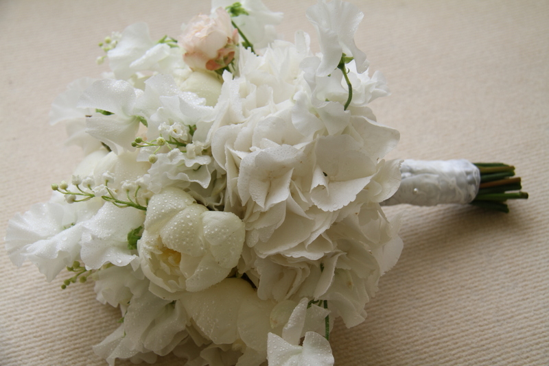 black and yellow vintage wedding bouquet