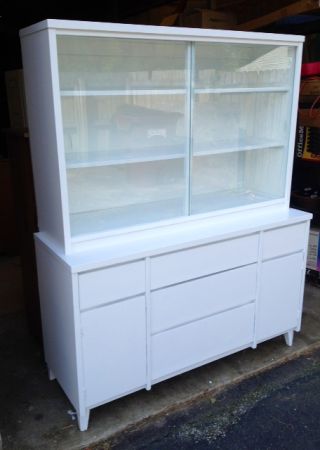 Cincy Thriftique: Mid Century Modern Stanley White China Cabinet & Lane