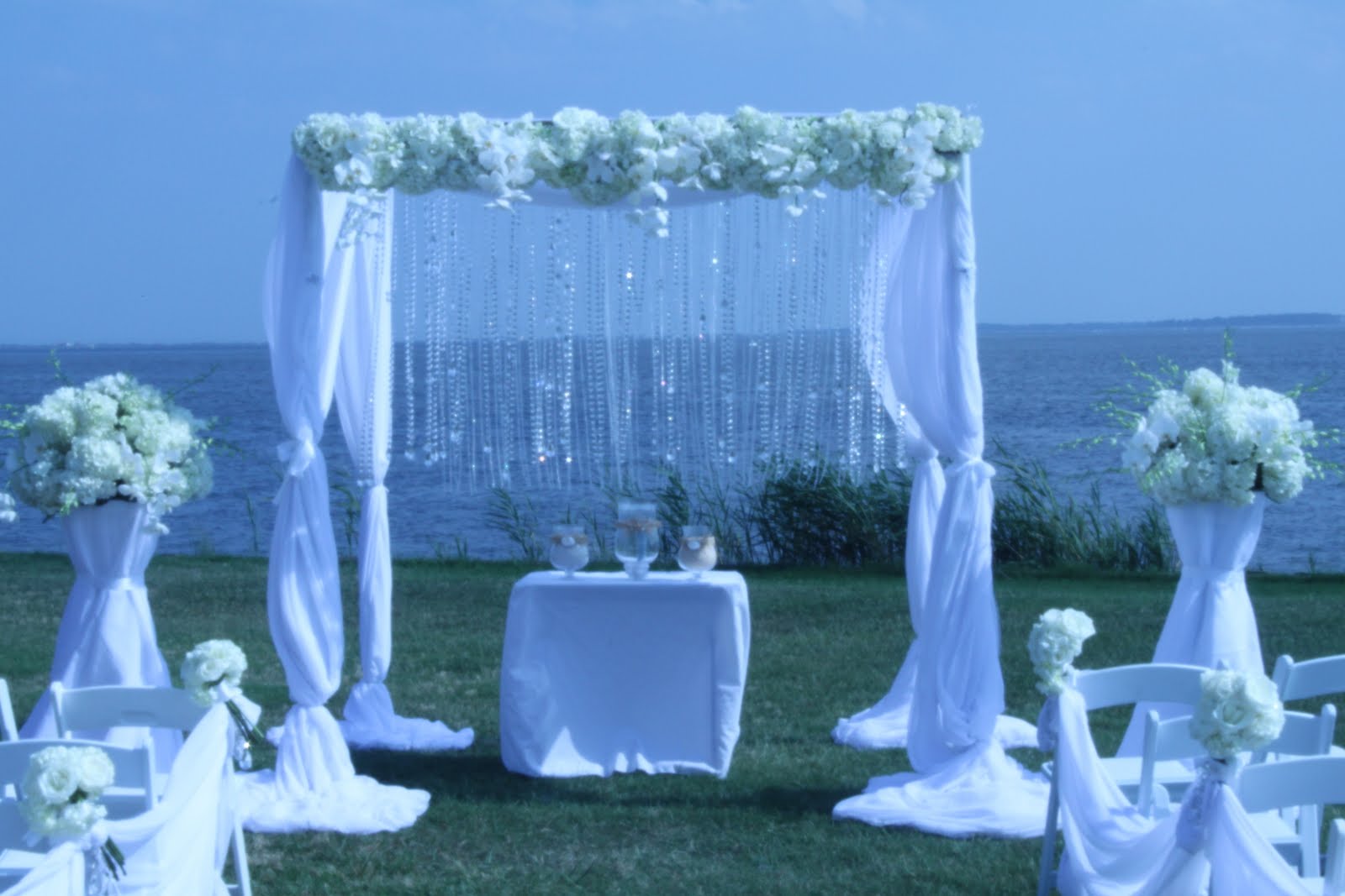 beach wedding decorations