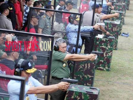 Semarak HUT Kodam Ke-69,Dengan Lomba Menembak Eksekutif