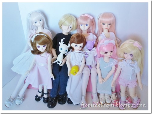 A group photo of the entire ball jointed doll family consisting of 3 msd sized girls, one msd sized boy, 3 yosd girls, one yosd boy, a small deer, and a non-resin bjd cat.