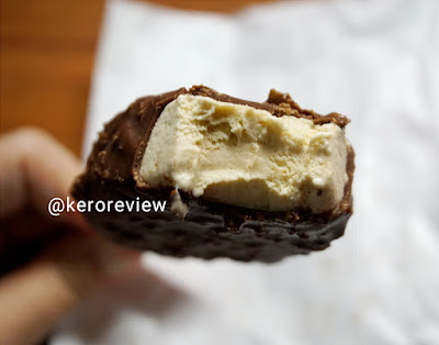 รีวิว เนสท์เล่ คิทแคท ไอศกรีมกลิ่นเวเฟอร์เคลือบมิลค์ช็อกโกแลต (CR) Review Wafer Flavored Ice Cream Coated with Milk Chocolate, Nestle KitKat Brand.
