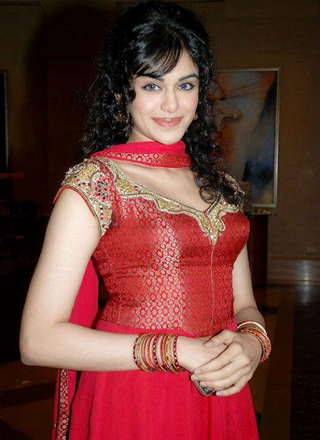 Adah Sharma Hyper Star Hd Wallpapers