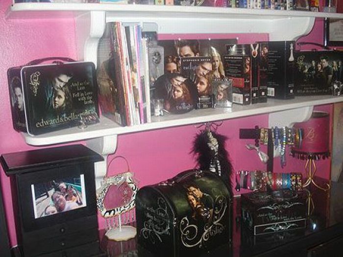 My Funny: Inside The Bedrooms of Twilight Fans | Pictures