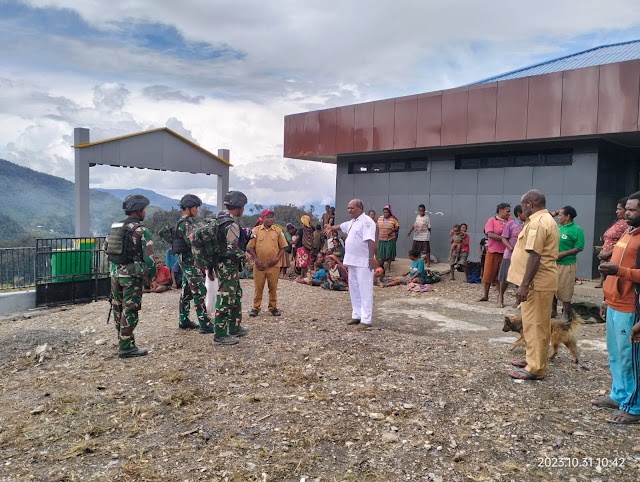 Perdana : Kolaborasi Satgas Mobile Raider- 300 Sukseskan Pelayanan Kesehatan Distrik Magumbumek, Papua