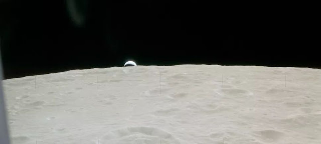 I cacciatori di alieni dovrebbero cercare artefatti sulla luna