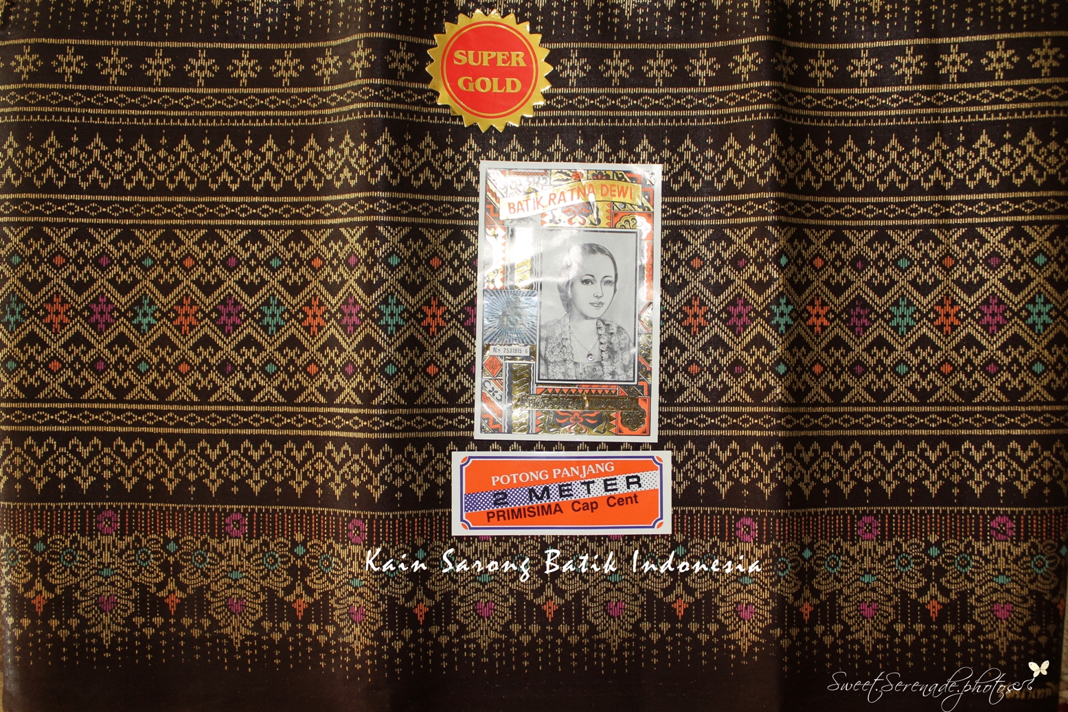 Perfumes and Art: Batik Ratna Dewi Indonesia
