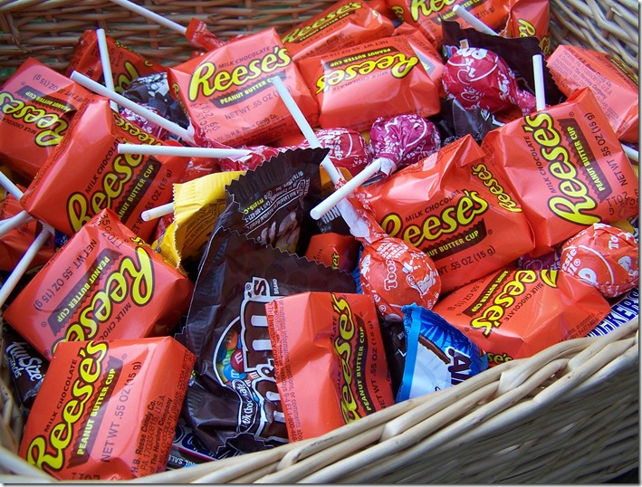 Halloween Candy 2010 011
