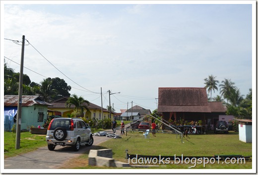 Shopping ikan di luar negeri DARI ATAS PAGAR CIK WOK Shopping ikan di luar negeri DARI ATAS PAGAR CIK WOK
