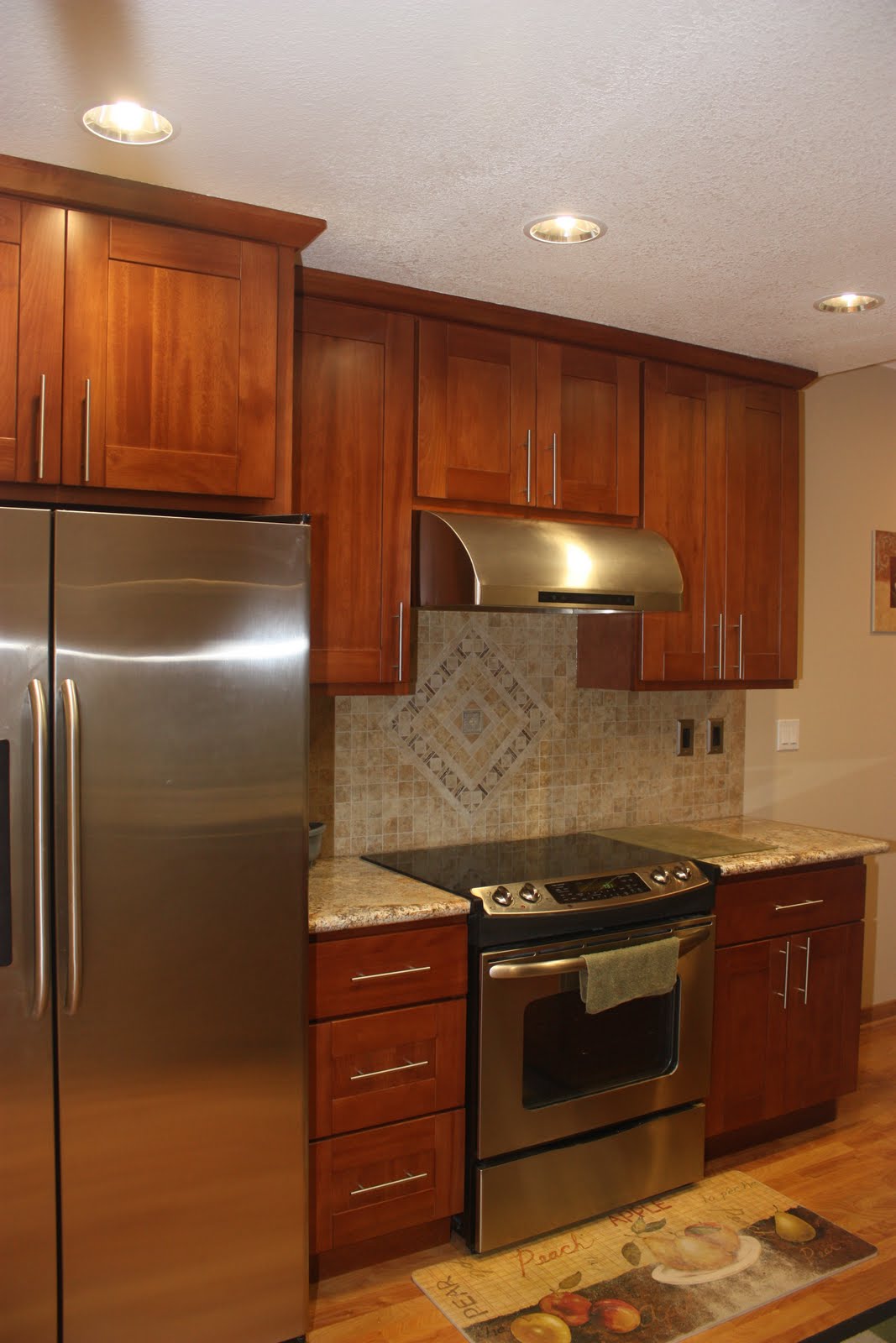 Hong Bo Hardware Supply Cherry iShaker Kitchen Cabinetsi 