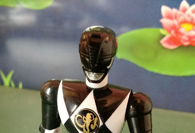 Anos 90, figura de ação articulada em 5 pontos do Power Ranger preto, 1993 Bandai  - 11,5 cm de altura R$ 20,00