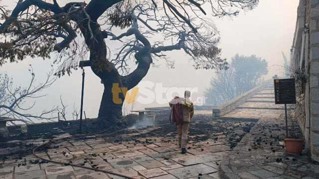 Όσιος Λουκάς: Η φωτιά έκαψε ιστορικά κτήρια στο μνημείο της UNESCO – Σώθηκαν οι ναοί