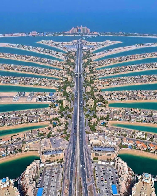 Dubai -The Palm Jumeirah UAE