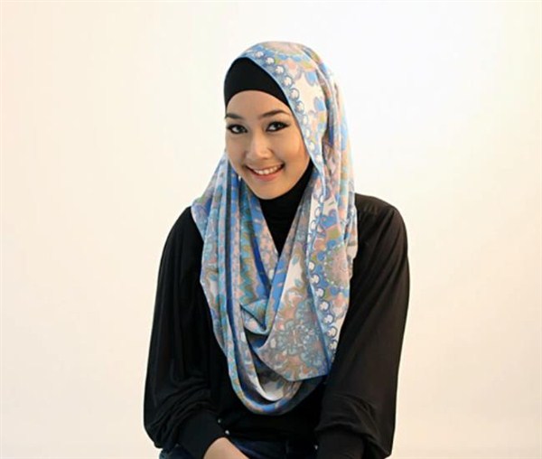 Trend model hijab berakal balig cukup akal terbaru desain simple Trend Model Hijab Casual Untuk Remaja Modern Terbaru 2017/2018