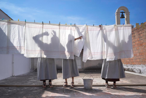 NOTICIAS Consagradas, monjas de clausura en el S. XXI, fotografías de Marcela Taboada