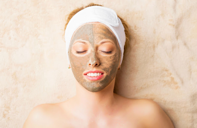 How Do You Choose The Best Clay Mask For Blackhead Removal?