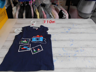 中古品　ファミリア　ノースリーブＴシャツ　１１０㎝　３９０円