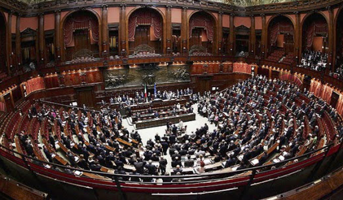 Camera approva il taglio dei parlamentari 