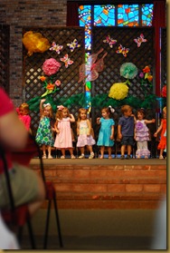 g 2 year old school play (25)