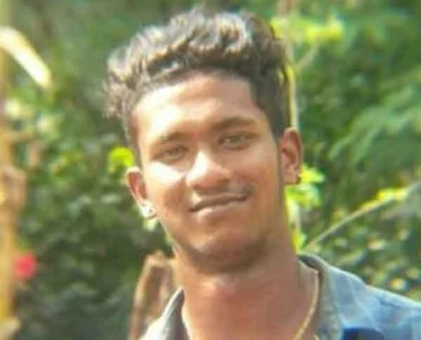 news,Kerala,State,Pathanamthitta,Top-Headlines,Death, Heavy rain: Youth travelled in bike, swept away and died