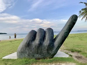 Sculpture at Changi Point