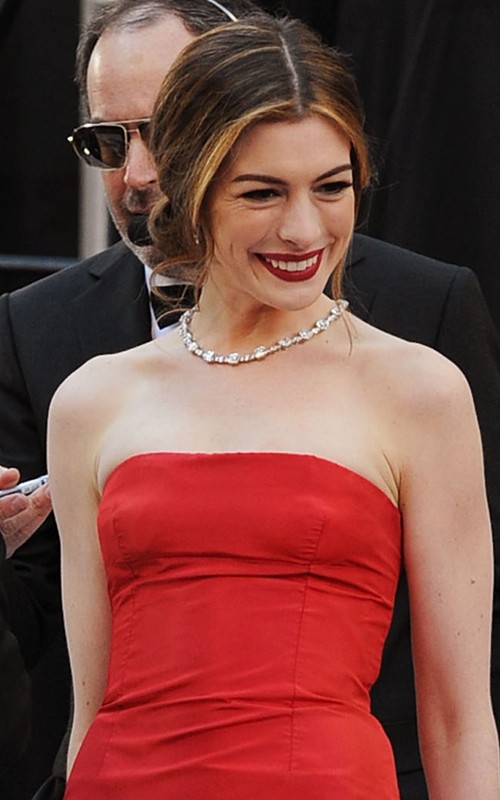 Anne Hathaway Measurements. Anne Hathaway Pictures 2011