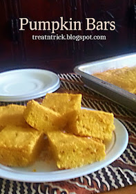 Pumpkin Bars Recipe @ http://treatntrick.blogspot.com