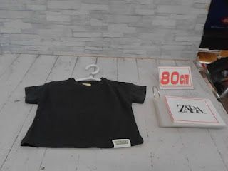 中古品　子供服　８０㎝　ZARA　ブラック　半袖Tシャツ　１９８円