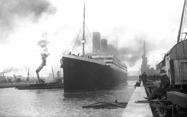 Foto del RMS Titanic en el Muelle