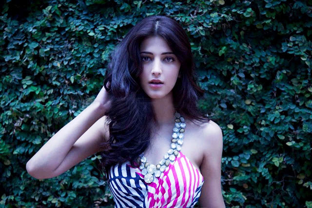 Latest Shruti Haasan Hot Pictures 2017