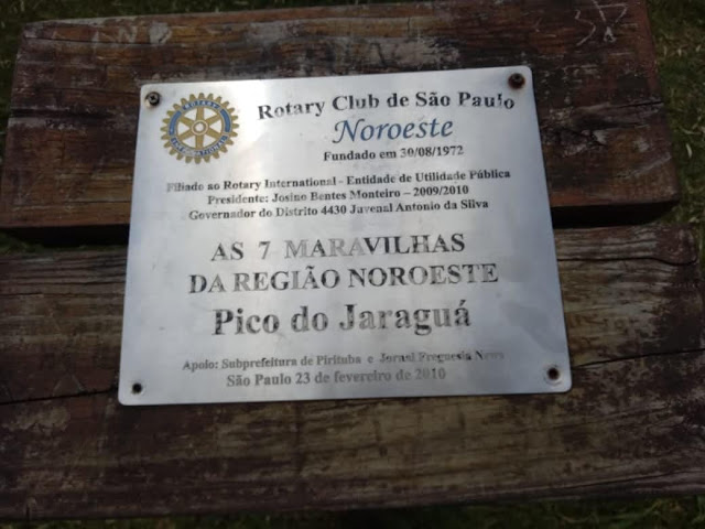 imagem da placa onde fala sobre as 7 maravilhas da região noroeste