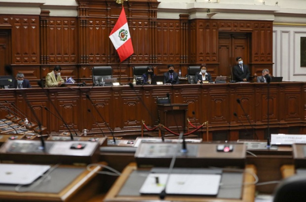 Congreso aprueba por insistencia decreto de urgencia sobre negociación colectiva