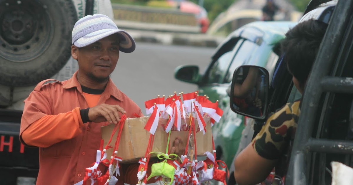 3 Kisah Sukses Pedagang Asongan yang Berubah Menjadi Milyader