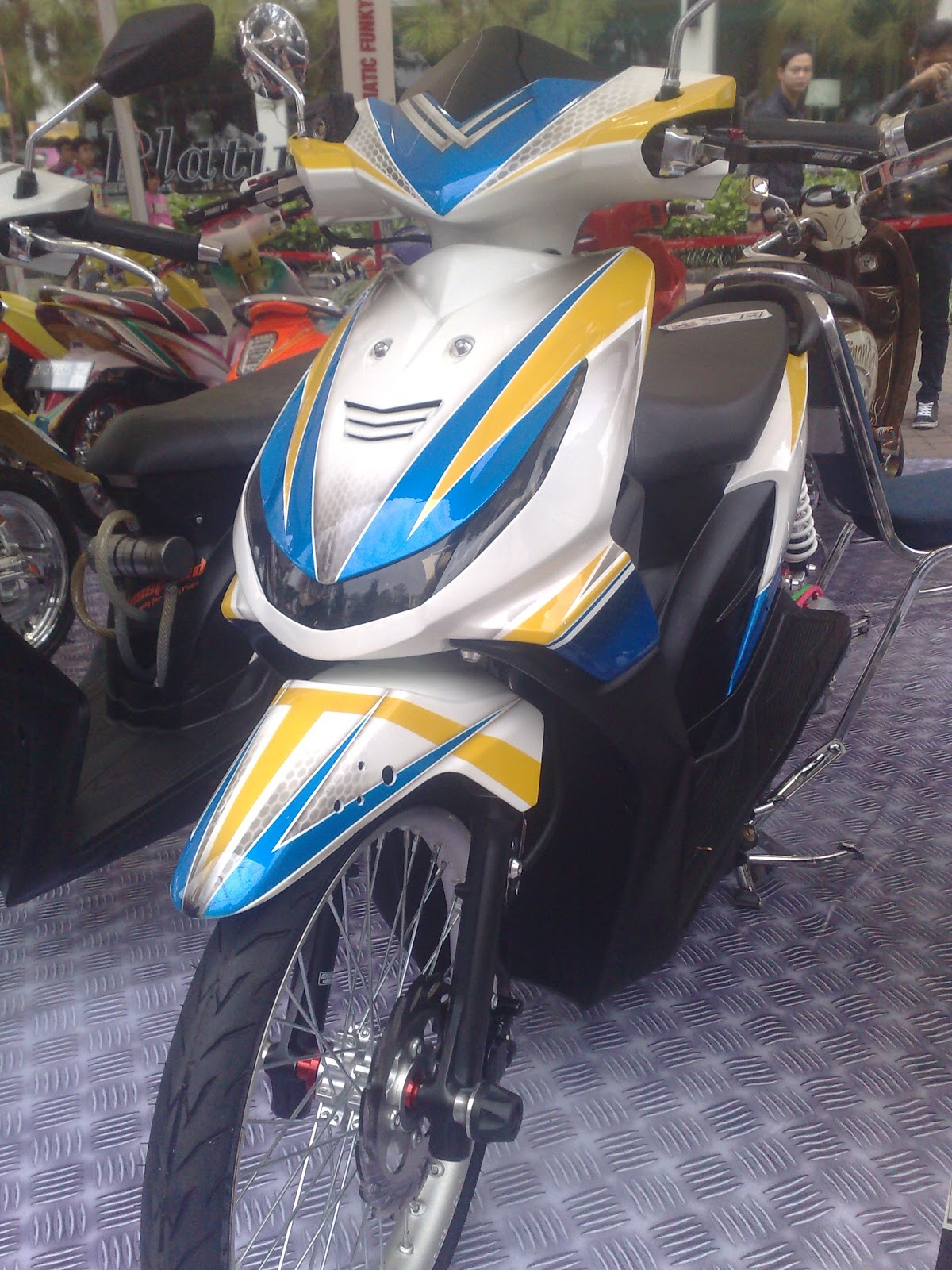 Vario Retro Beat Honda Otocontest 2012 Bandung