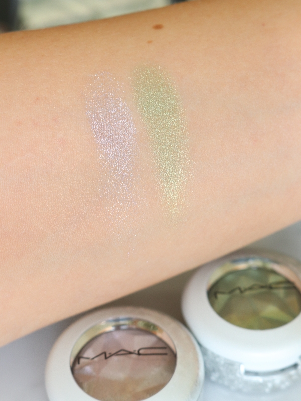 MAC Sparkler Eyeshadow Zero Chill, Jingle Tingle