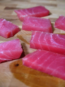 sliced raw tuna