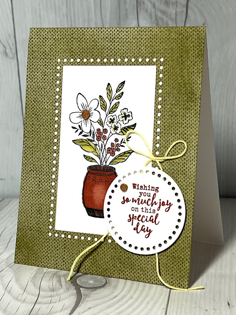 Floral greeting card using Stampin' Up! Everyday Details Stamp Set
