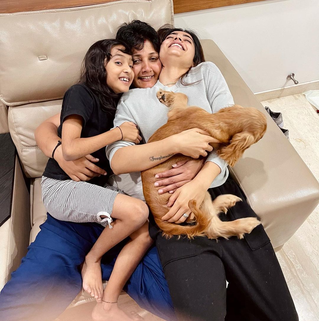 South Indian Actress Rashmika Mandanna with her Mother Suman Mandanna & Younger Sister Shiman Mandanna | South Indian Actress Rashmika Mandanna Family Photos | Real-Life Photos