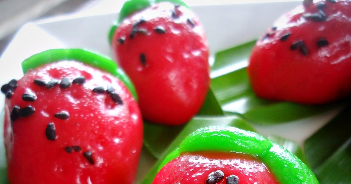 Air Tangan Reen Khan: Kuih Angkoo strawberry