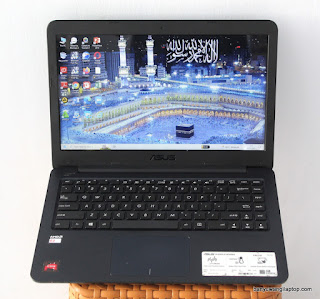 Jual Laptop Asus E402W AMD E2  - Banyuwangi