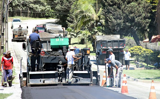 Obras de pavimentação na Rua Presidente Faria são vistoriadas