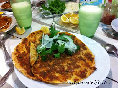 Evde lahmacun 