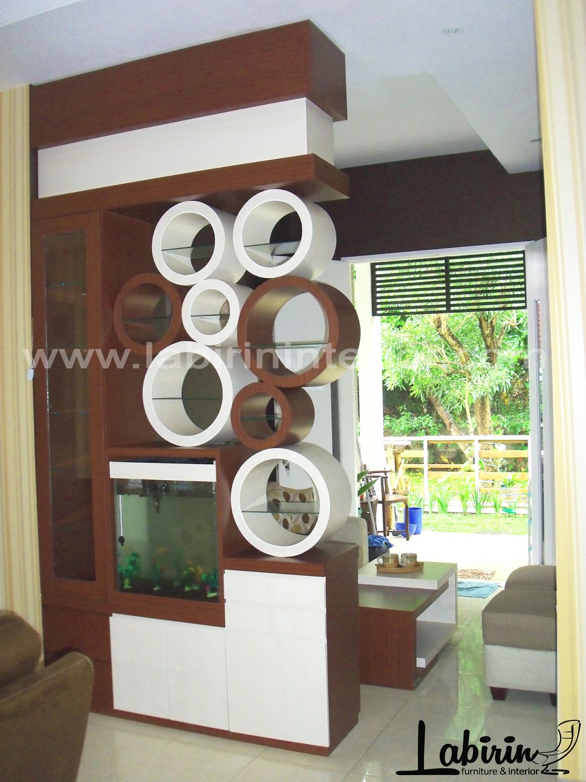 PARTISI 2 SISI SOFA SET COFFE TABLE BAPAK ZULFIKAR MALANG