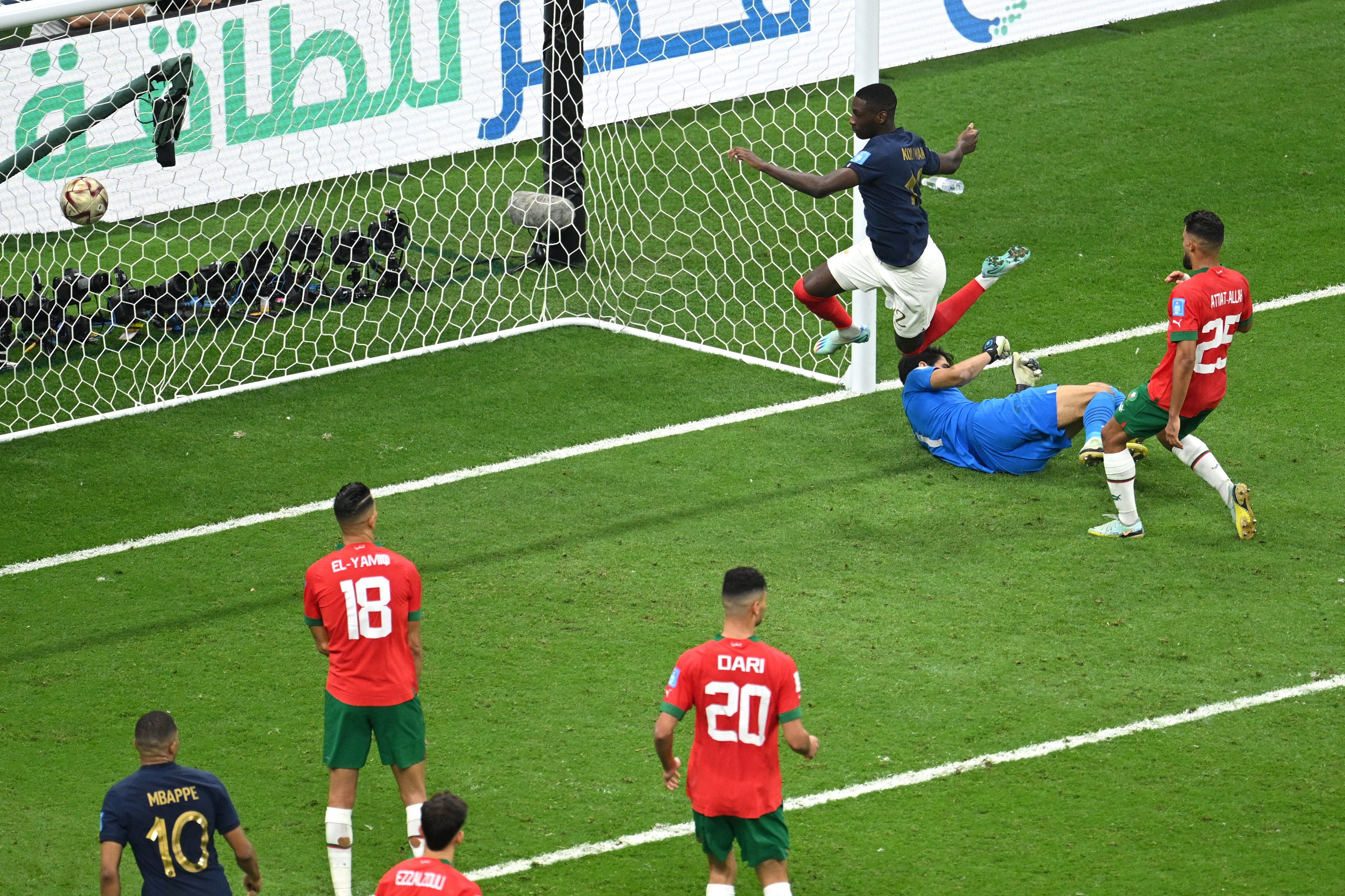 فرنسا تهزم المغرب 2-0 وتتأهل لنهائي كأس العالم 2022