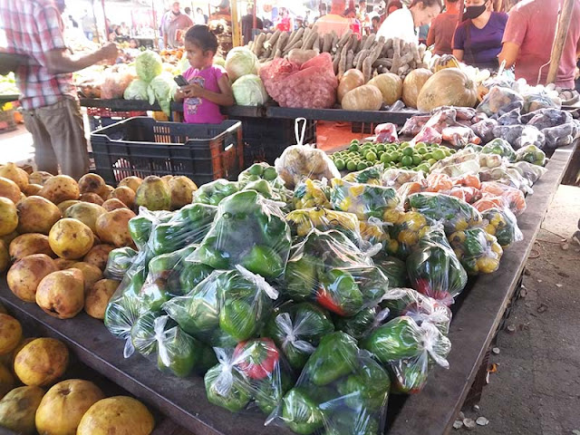 ¡A PESAR DE SER BARATO! BAJAS SON LAS VENTAS EN EL MERCADO MUNICIPAL