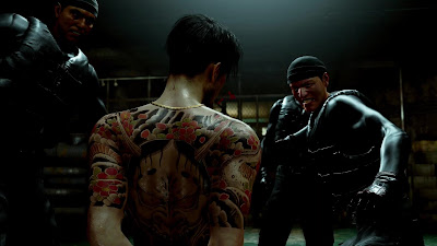Caught Ichiban mid-combo, swapping jobs like I'm shuffling a deck, yeah, that's the 'veteran's delight' right there.