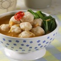 http://aneka-kuliners.blogspot.com/2014/02/resep-cara-membuat-bakso-udang-kuah.html