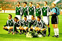 SELECCIÓN DE ALEMANIA - Temporada 1999-2000 - Babbel, Sebescen, Bierhoff, Linke, Hamann y Kahn; Jeremies, Scholl, Neuville, Ziege y Matthäus - HOLANDA 2 (Kluivert y Zenden) ALEMANIA 1 (Ziege) - 23/02/2000 - Partido amistoso - Ámsterdam, Holanda, Amsterdam Arena